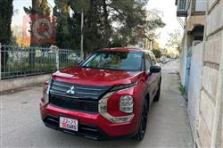 ميتسوبيشي اوتلاندر